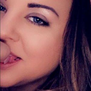 Meet your Posher, Christie